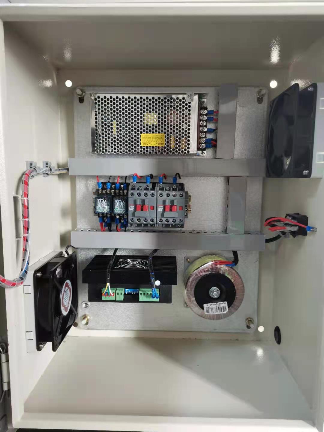 eb90b40ca12da946accd49e7813de3c.jpg