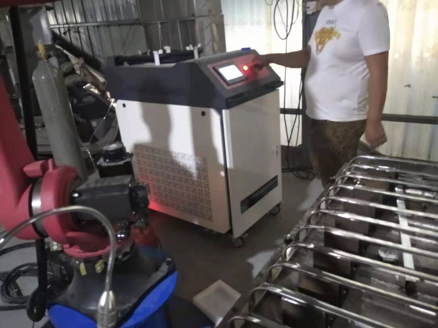 4b8e55e146568f52271659786e0f865.jpg 4b8e55e146568f52271659786e0f865.jpg
